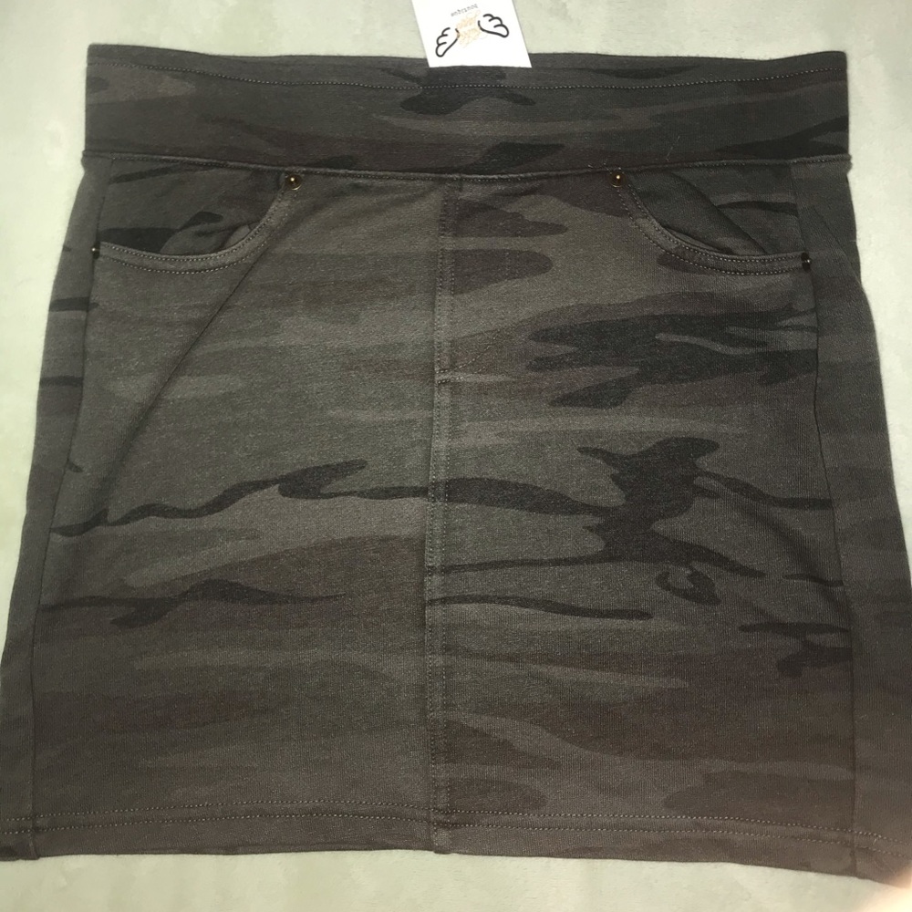 camo z supply skirt